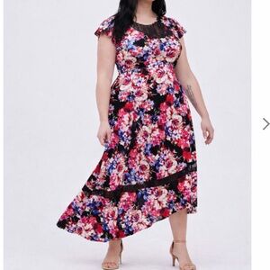 Torrid Floral Skater Midi Dress Size 2 (18/20) Asymmetrical Hem Lace Detail